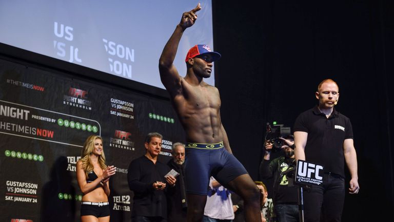 Rumble' Johnson KO's Bader in 1st round of UFC bout