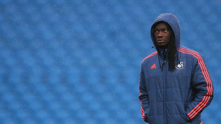Bafetimbi Gomis has not started any of Swansea's past four league games