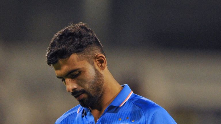 Barinder Sran prepares to bowl against a Western Australian XI in Perth on Saturday