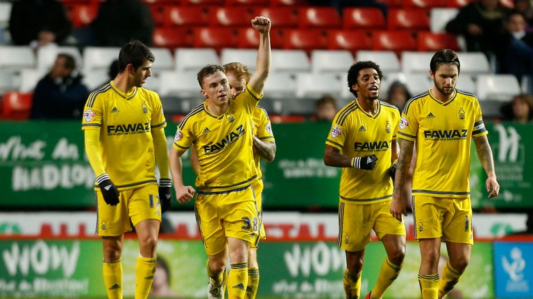 Nottingham Forest's Ben Osborn (second left) celebrates scoring their first goal