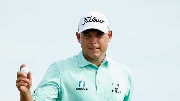 NASSAU, BAHAMAS - DECEMBER 05:  Bill Haas of the United States makes birdie on the third hole during the third round of the Hero World Challenge at Albany,