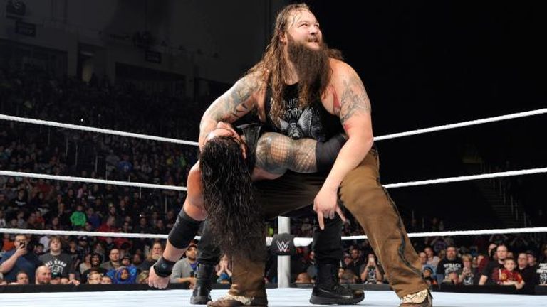 Bray Wyatt v Roman Reigns