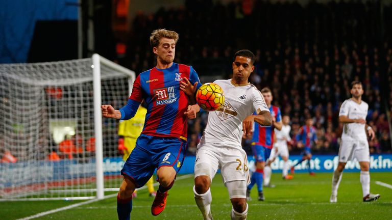 Patrick Bamford has quit his loan at Crystal Palace early and returned to Chelsea