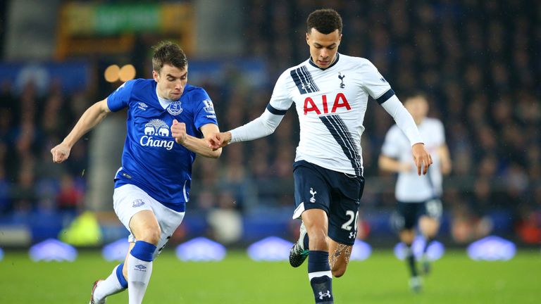 Dele Alli of Tottenham Hotspur runs with the ball