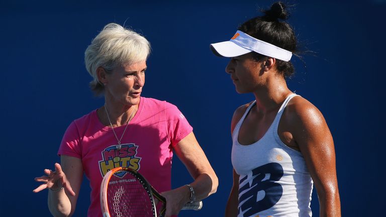 Heather Watson listens to Judy Murray during a practice session ahead of the 2016 Australian Open