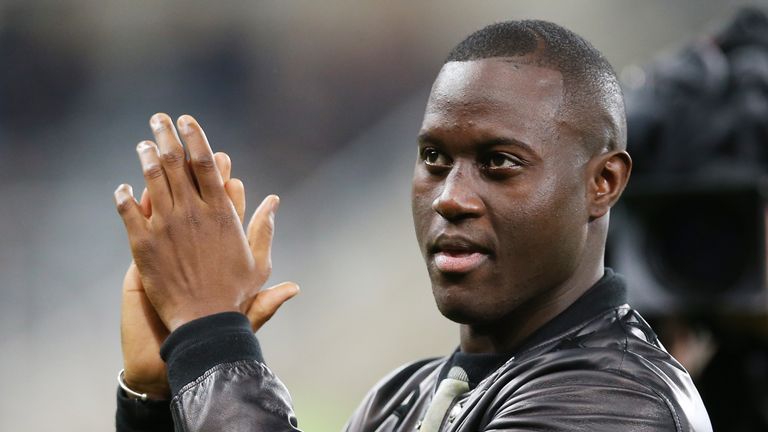 Newcastle United signing Henri Saivet is introduced to the crowd