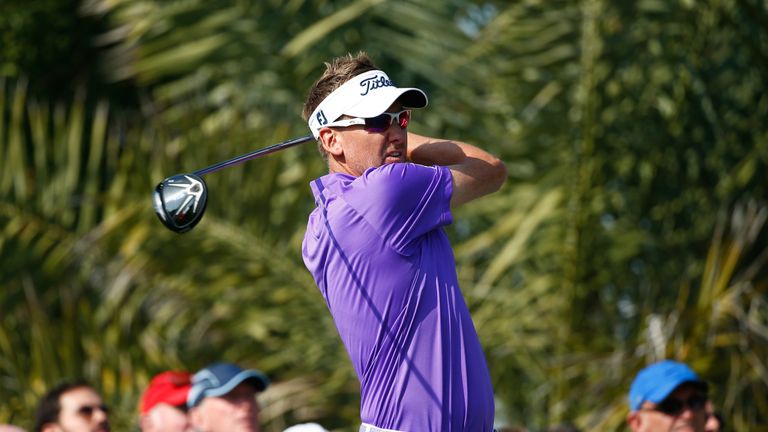 Ian Poulter picked up four shots in five holes around the turn