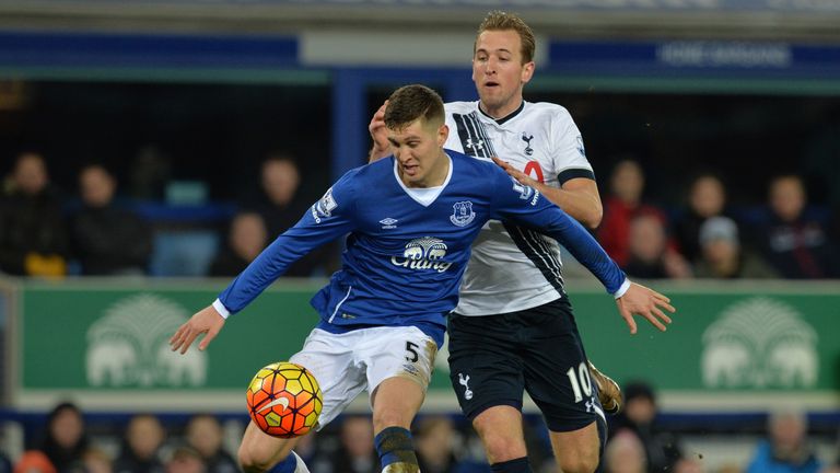 John Stones (L) Harry Kane