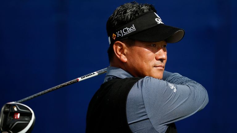 KJ Choi birdied the last to return to nine under