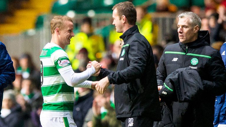 Celtic boss Ronny Deila congratulates striker Leigh Griffiths