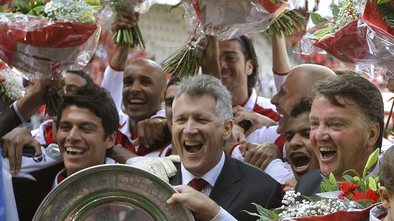 Van Gaal (right) endured difficult times at AZ Alkmaar but later led them to the Dutch title