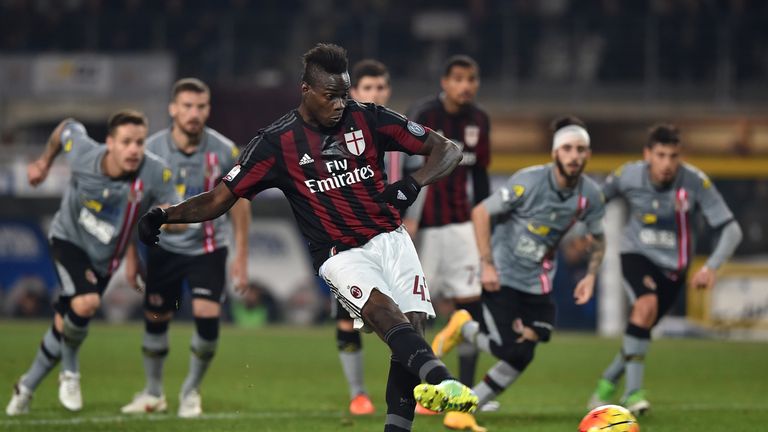 TURIN, ITALY - JANUARY 26:  Mario Balotelli of AC Milan scores the opening goal from the penalty spot during the TIM Cup match between US Alessandria and A