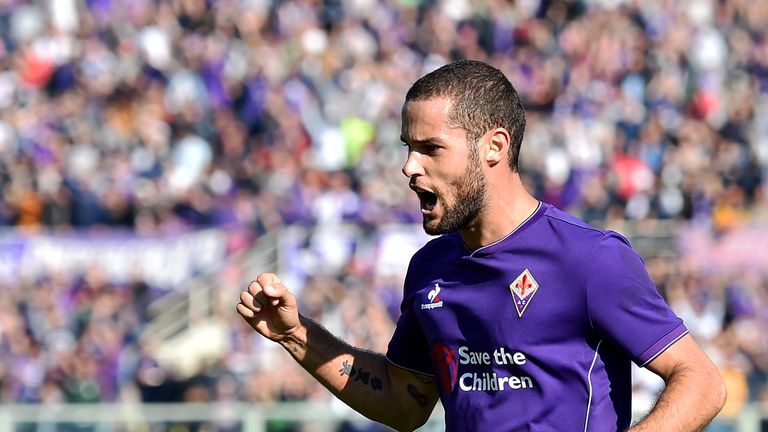 Fiorentina's Spanish midfielder Mario Suarez is close to a move to Watford