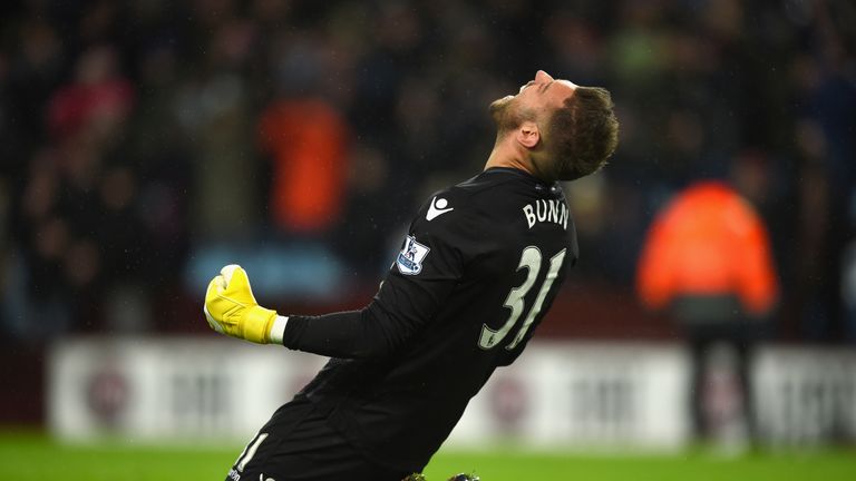 Mark Bunn of Aston Villa celebrates victory against Crystal Palace