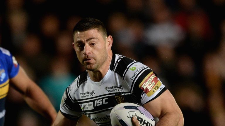 HULL, ENGLAND - MARCH 05:  Mark Minichiello of Hull FC in action during the First Utility Super League match between Hull FC and Leeds Rhinos at KC Stadium