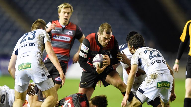 Neil Cochrane (centre) in action against Agen