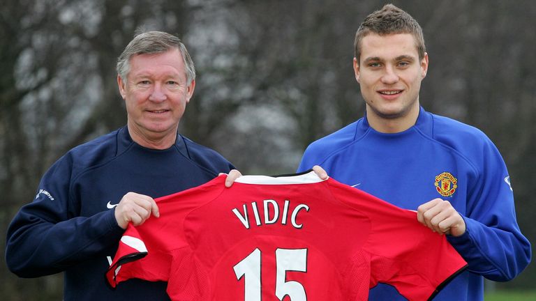Sir Alex Ferguson poses with new signing Nemanja Vidic at the press conference to announce his signing at Carrington Training Ground on January 9, 2006
