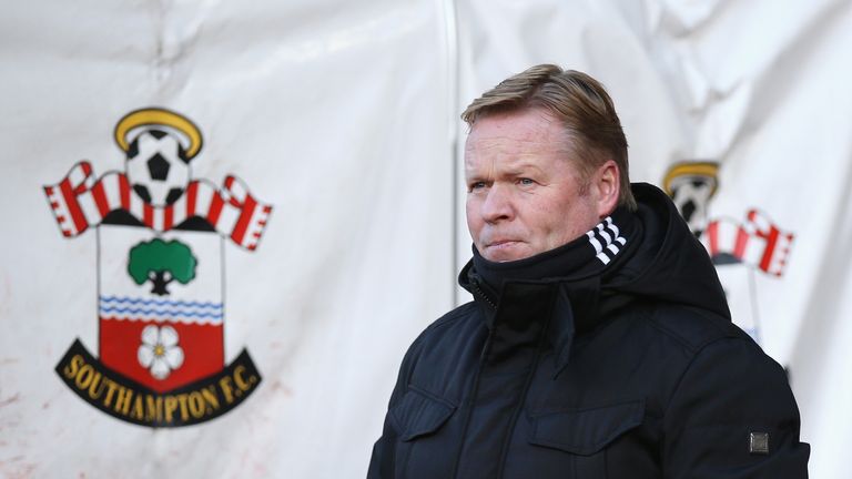 Ronald Koeman manager of Southampton looks on prior the match