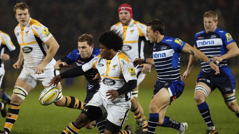 Will Addison of Sale Sharks competes for the ball with Ashley Johnson of Wasps