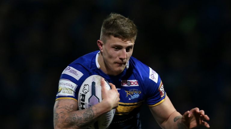 LEEDS, ENGLAND - FEBRUARY 13:  Liam Sutcliffe of Leeds Rhinos runs with the ball during the First Utility Super League match between Leeds Rhinos and Widne