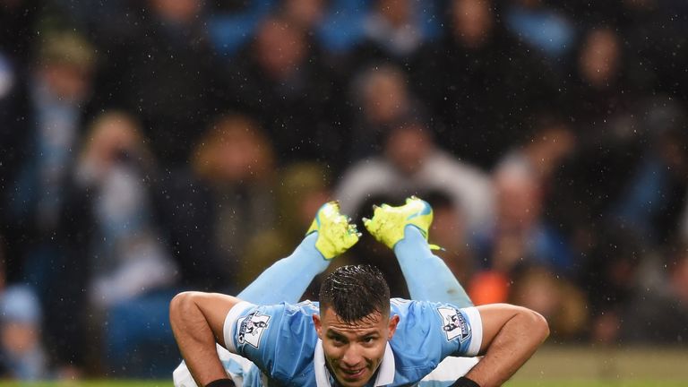 Sergio Aguero of Manchester City reacts against Everton