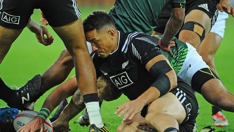 Williams scraps for the ball against South Africa