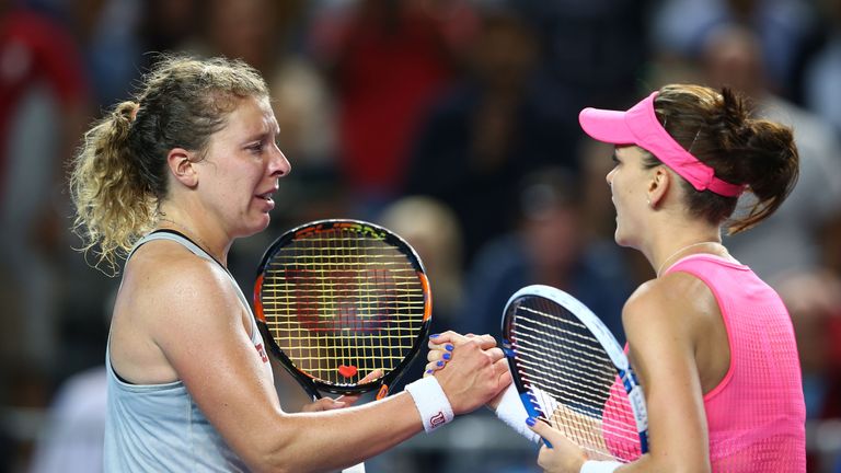Agnieszka Radwanska sets up Australian Open quarter-final against Carla ...