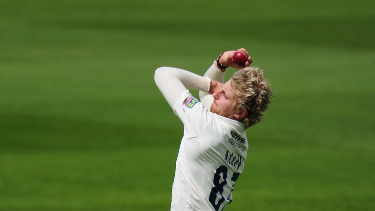 BIRMINGHAM, ENGLAND - MAY 08:  Warwickshire bowler Tom Allin in action during day one of the LV County Championship Division One game between Warwickshire 