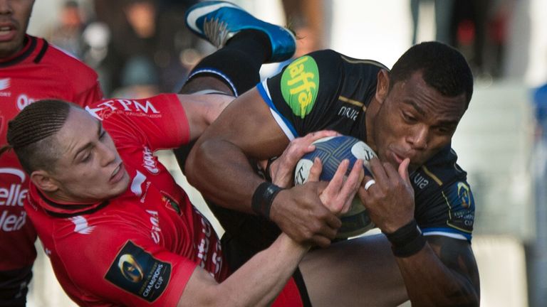 James O'Connor competes for possession with Semesa Rokoduguni during Toulon's win over Bath on January 10