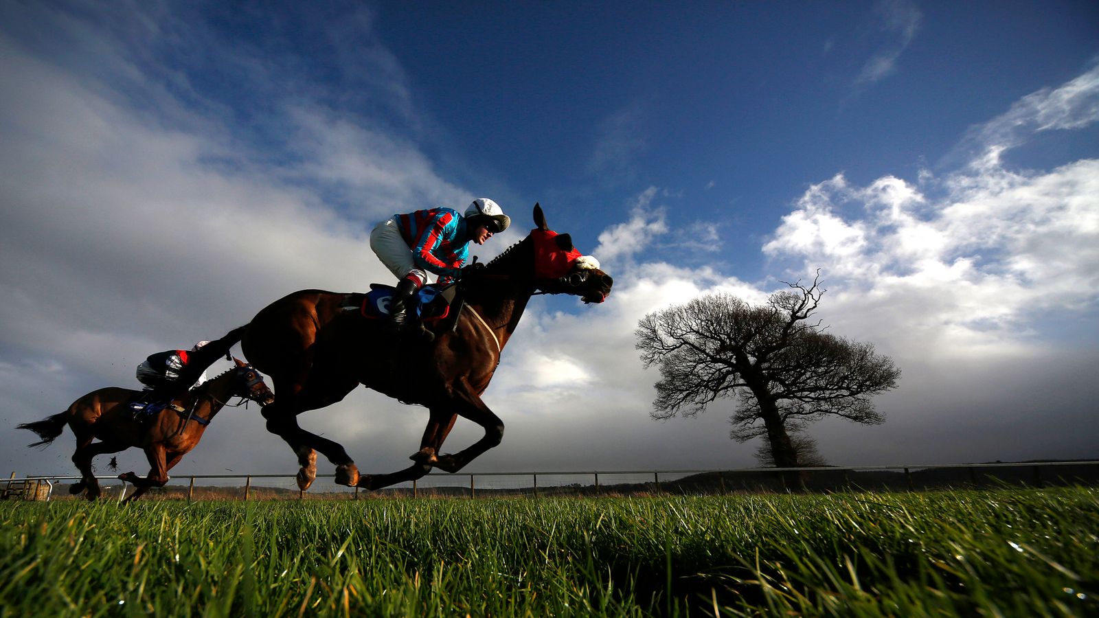 There will be an additional National Hunt fixture at Taunton on Friday