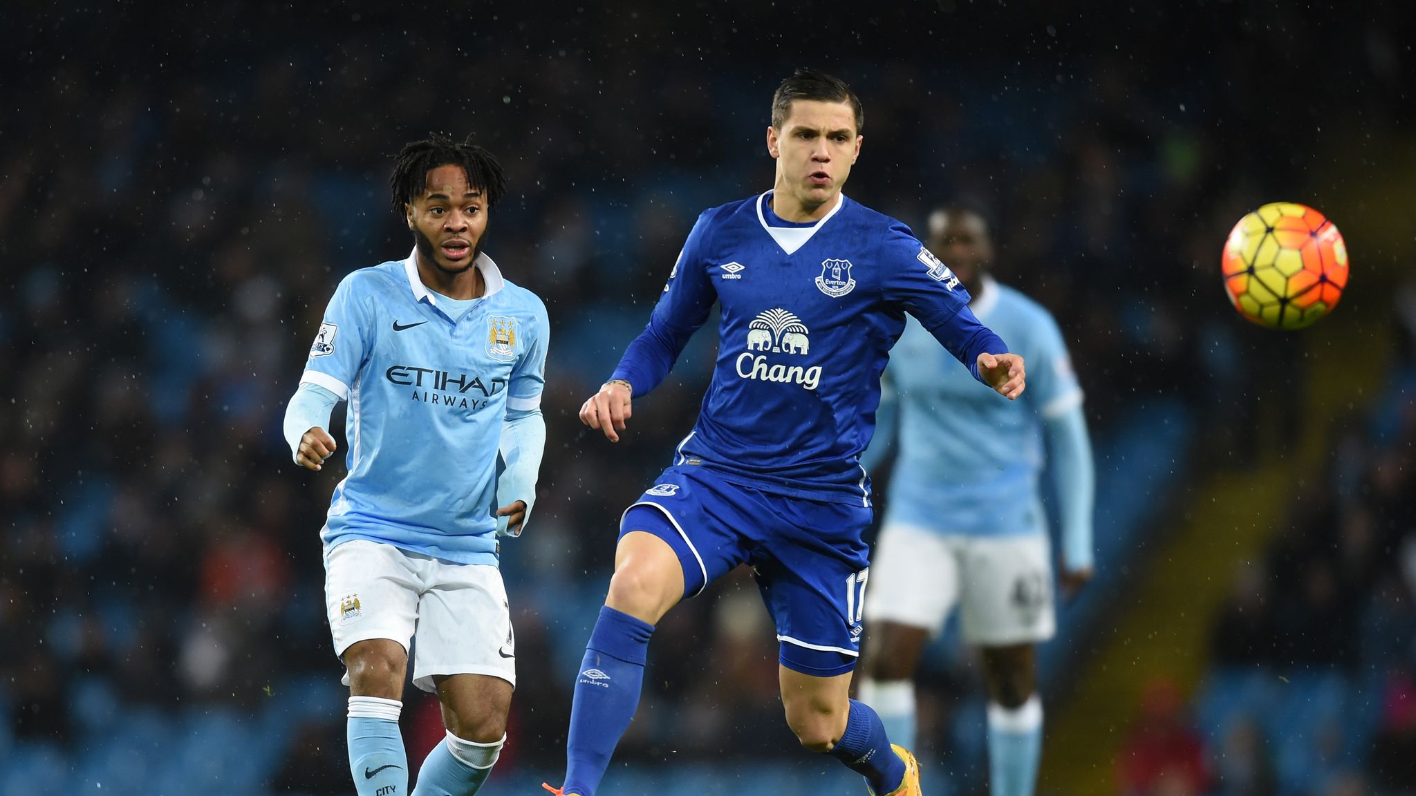 Muhamed Besic signs new Everton deal until the summer of 2021 ...