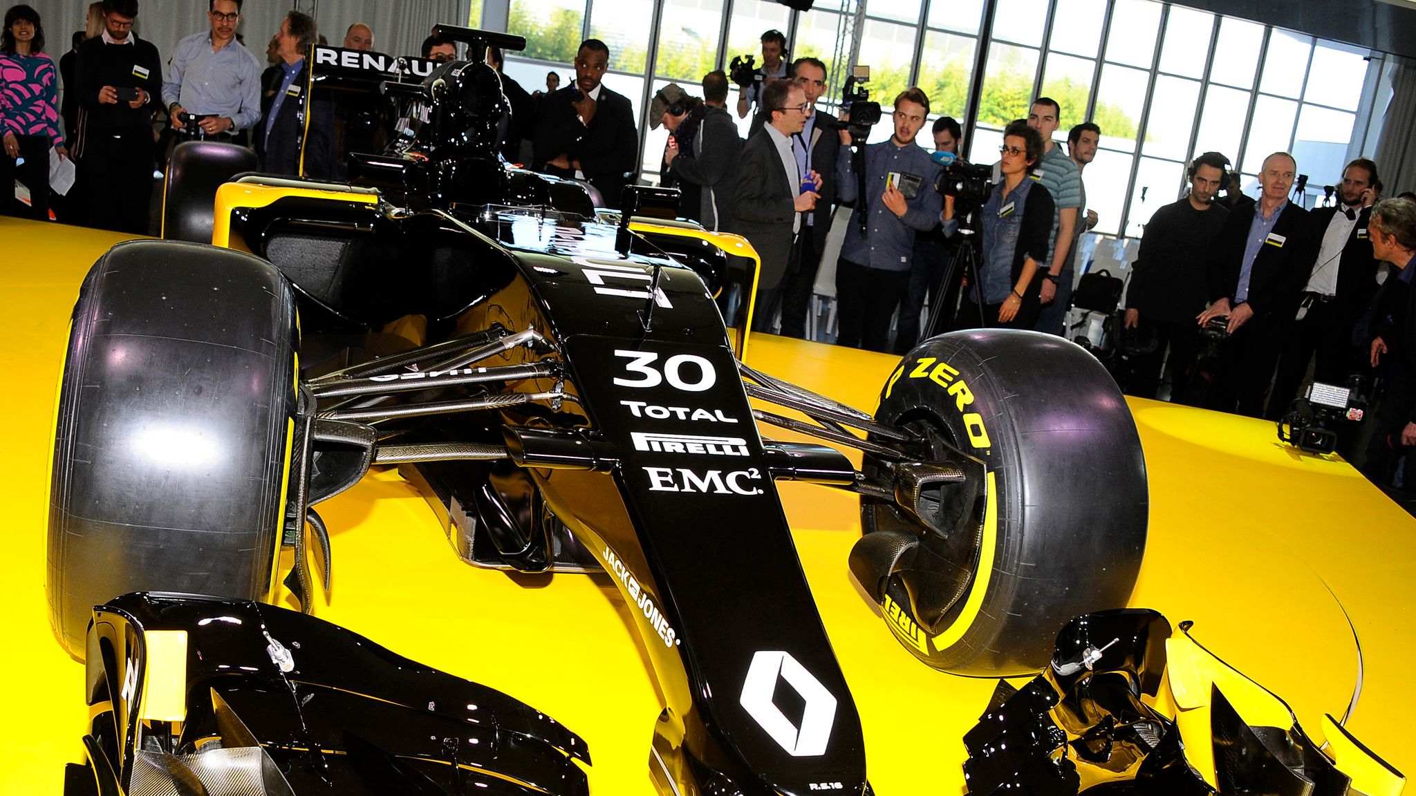 Renault launch 2016 car with Kevin Magnussen alongside Jolyon