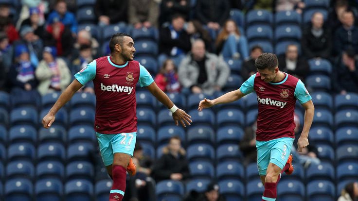 West Ham United's French midfielder Dimitri Payet celebrates after scoring against Blackburn