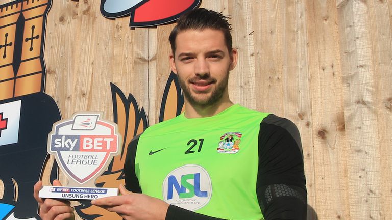 Aaron Martin with his Sky Bet Football League Unsung Hero award