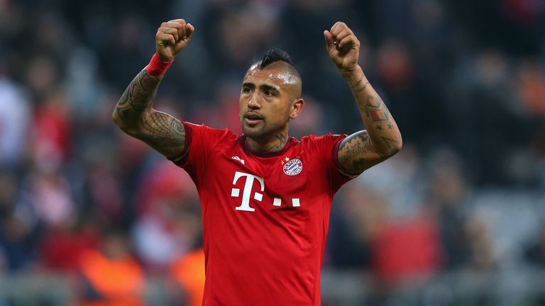 Arturo Vidal of Muenchen celebrates victory after winning the UEFA Champions League Group F match between FC Bayern Muenchen and Olympiacos FC 