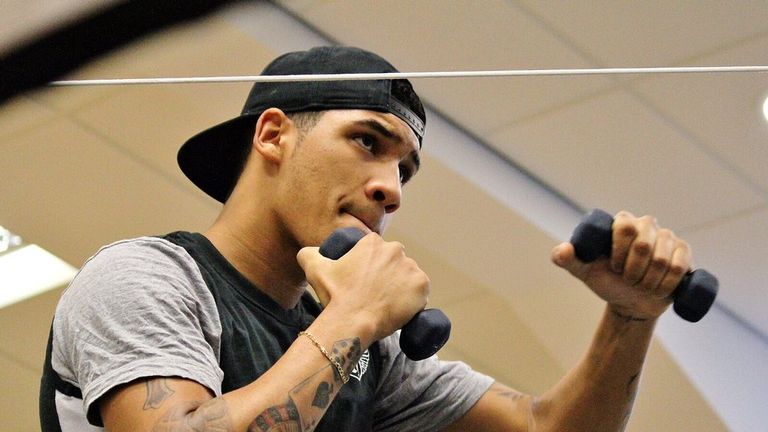 Benn will begin his professional career at light-welterweight