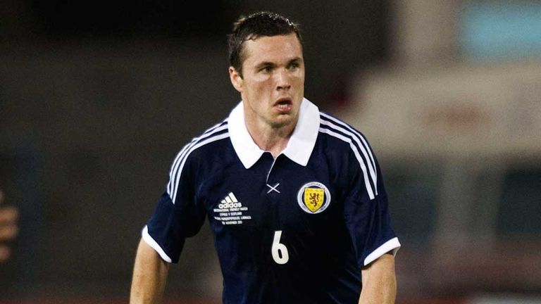 Don Cowie Hearts and Scotland