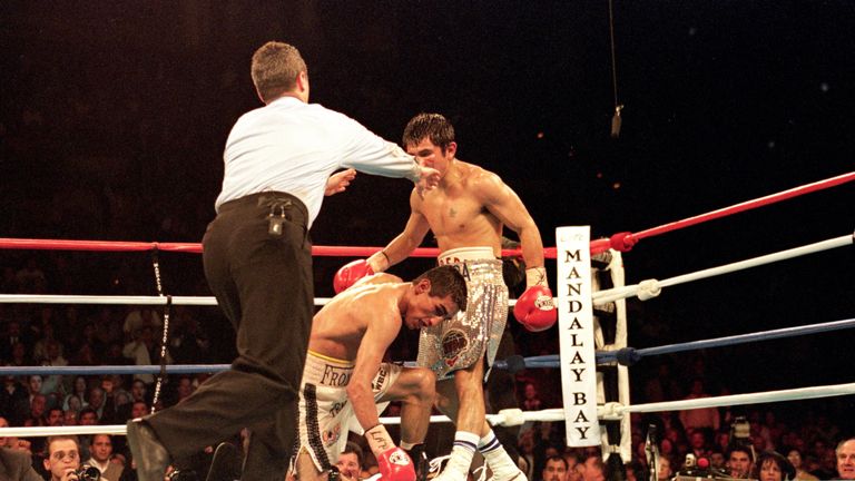 Erik Morales v Marco Antonio Barrera I - Feb 19, 2000