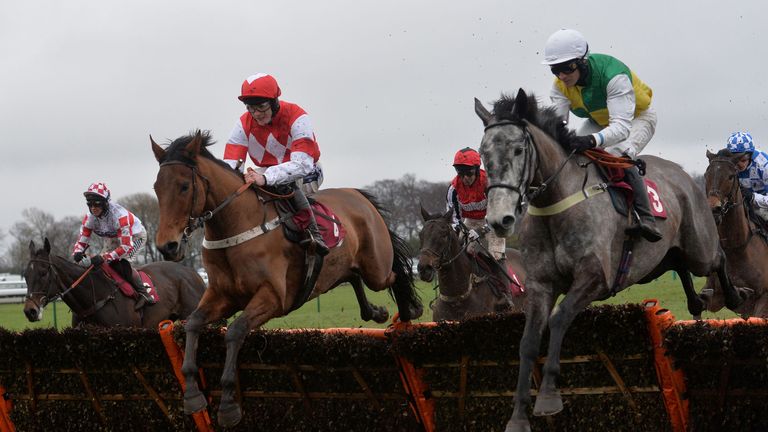 Jonniesofa (left) Vintage Clouds