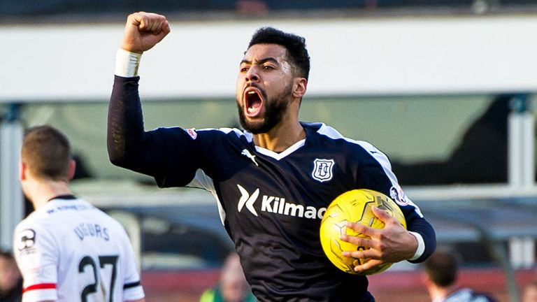 Kane Hemmings took his tally to 20 goals for the season in Dundee's draw with Inverness CT