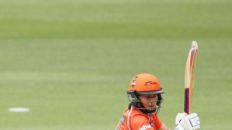 ADELAIDE, AUSTRALIA - JANUARY 21: Katherine Brunt of the Perth Scorchers bats during the Women's Big Bash League match between the Sydney Thunder and the P