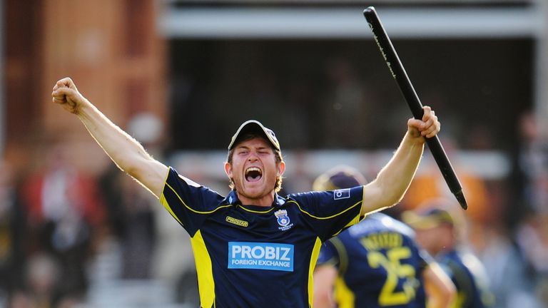 LONDON, ENGLAND - SEPTEMBER 15:  Liam Dawson of Hampshire celebrates victory off the last ball during the Clydesdale Bank Pro40 Final between Hampshire and