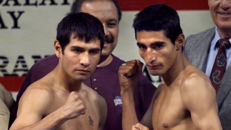 Marco Antonio Barrera v Erik Morales I