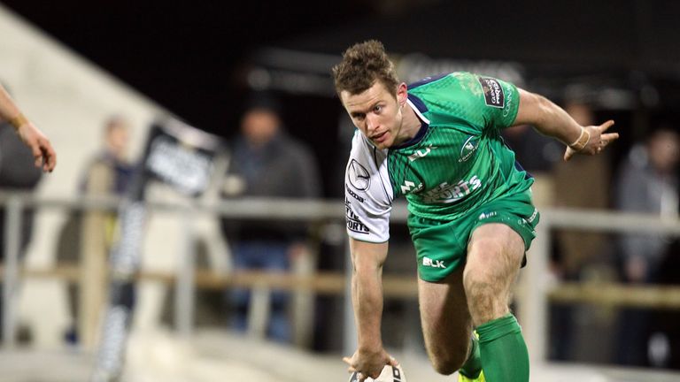 Matt Healy crosses for Connacht