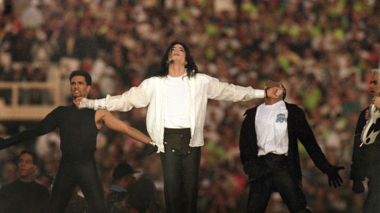 PASADENA, CA - JANUARY 31: Michael Jackson performs during the Halftime show as the Dallas Cowboys take on the Buffalo Bills in Super Bowl XXVII at Rose Bo