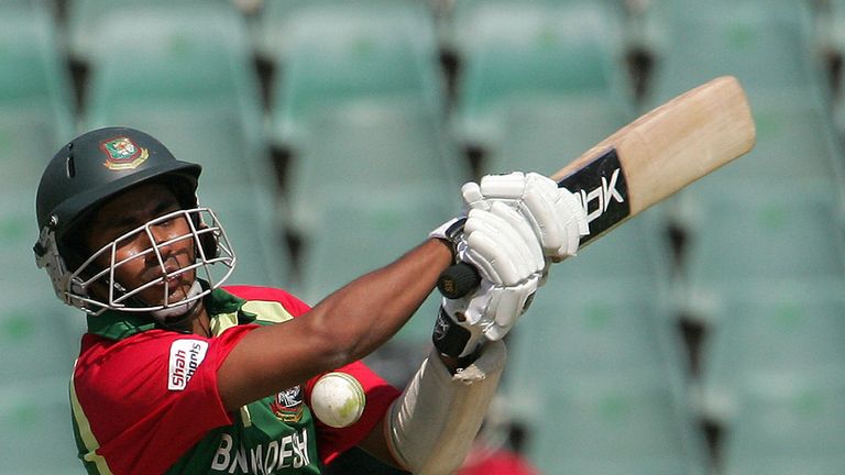 Bangladesh captain Mohammad Ashraful plays a shoot during his team's Twenty20 Cricket World Cup match against West Indies 13 September 2007 in Johannesburg