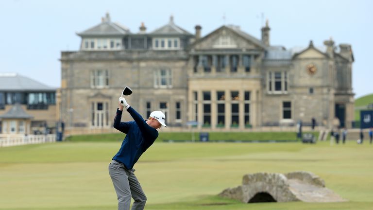 Jimmy Mullen of England drives off the 18th tee during final round of the 2015 Alfred Dunhill Links Championship at The