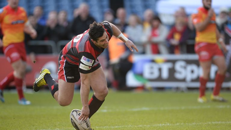 28/02/16 GUINNESS PRO 12.EDINBURGH v SCARLETS.BT MURRAYFIELD STADIUM - EDINBURGH .Edinburgh's Phil Burleigh with the try
