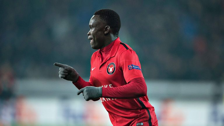 Pione Sisto celebrates scoring the 1-1 goal during the UEFA Europa League Round of 32 football match between Manchester United and FC Midtjylland