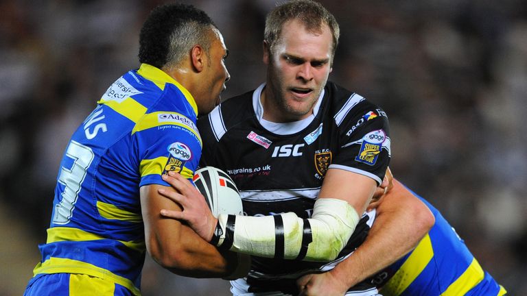 Hull FC's Richard Whiting has joined Leigh on loan
